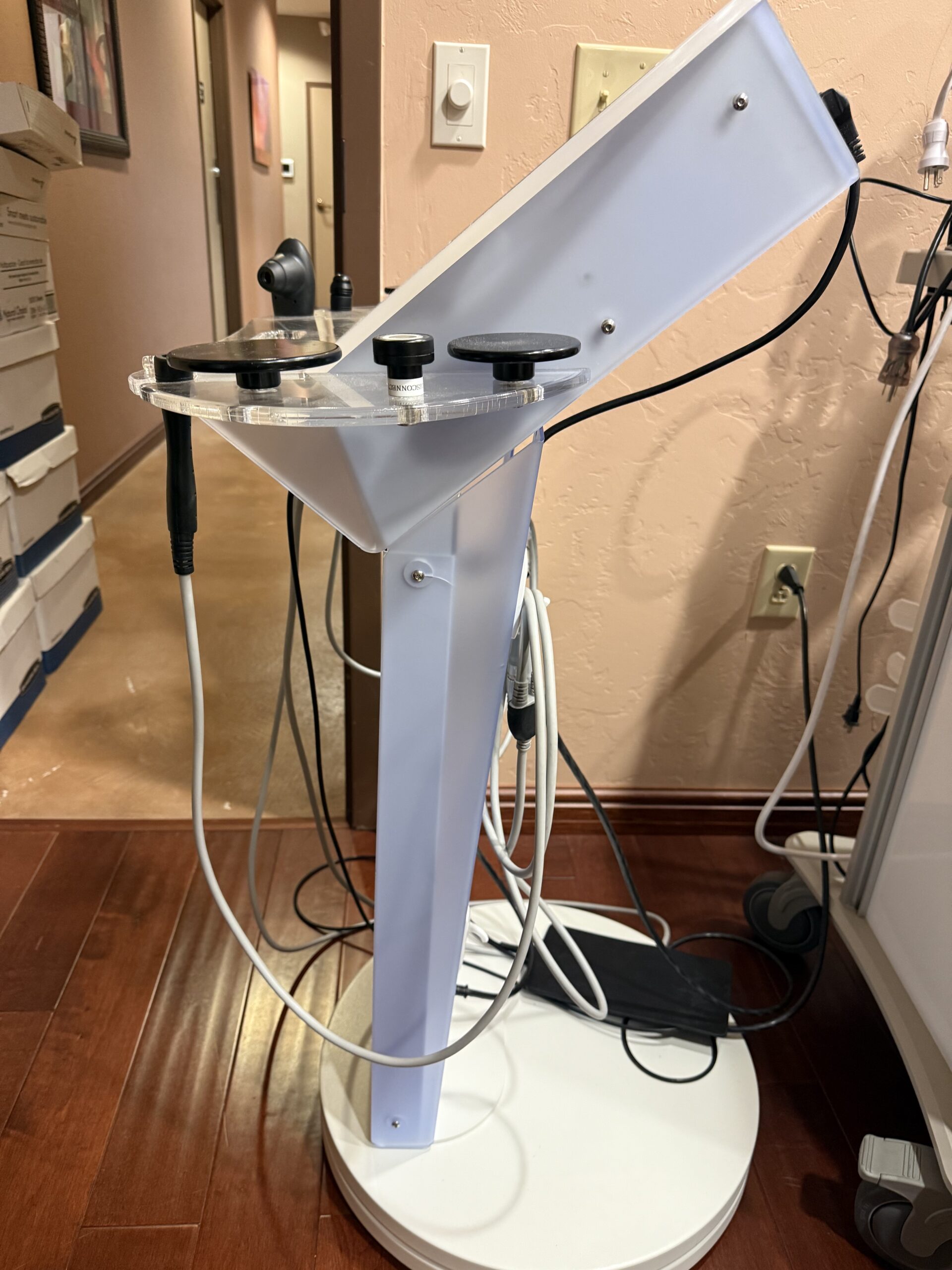 2014 Thermi Aesthetics Thermi250 ThermiSmooth - RF Cellulite Smoothing & Skin Tightening for the Face and Body - Free Shipping & Warranty (km/alv) - Image 3