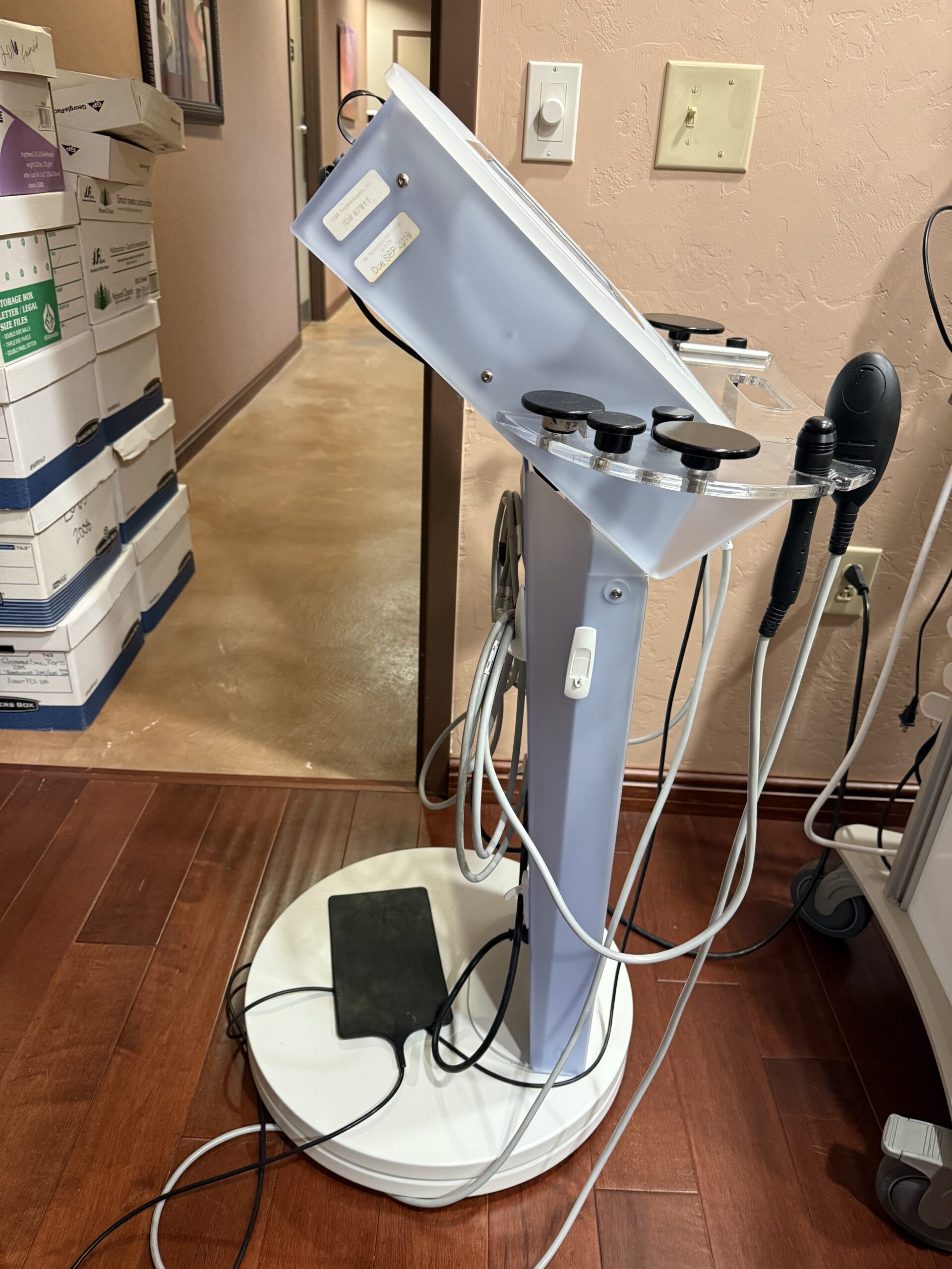 2014 Thermi Aesthetics Thermi250 ThermiSmooth - RF Cellulite Smoothing & Skin Tightening for the Face and Body - Free Shipping & Warranty (km/alv) - Image 4
