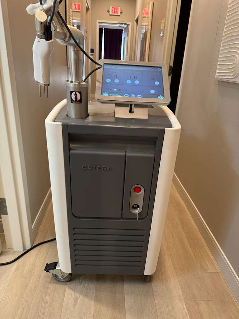 2019 Cutera Enlighten II For Sale - Perfect Condition - Image 2