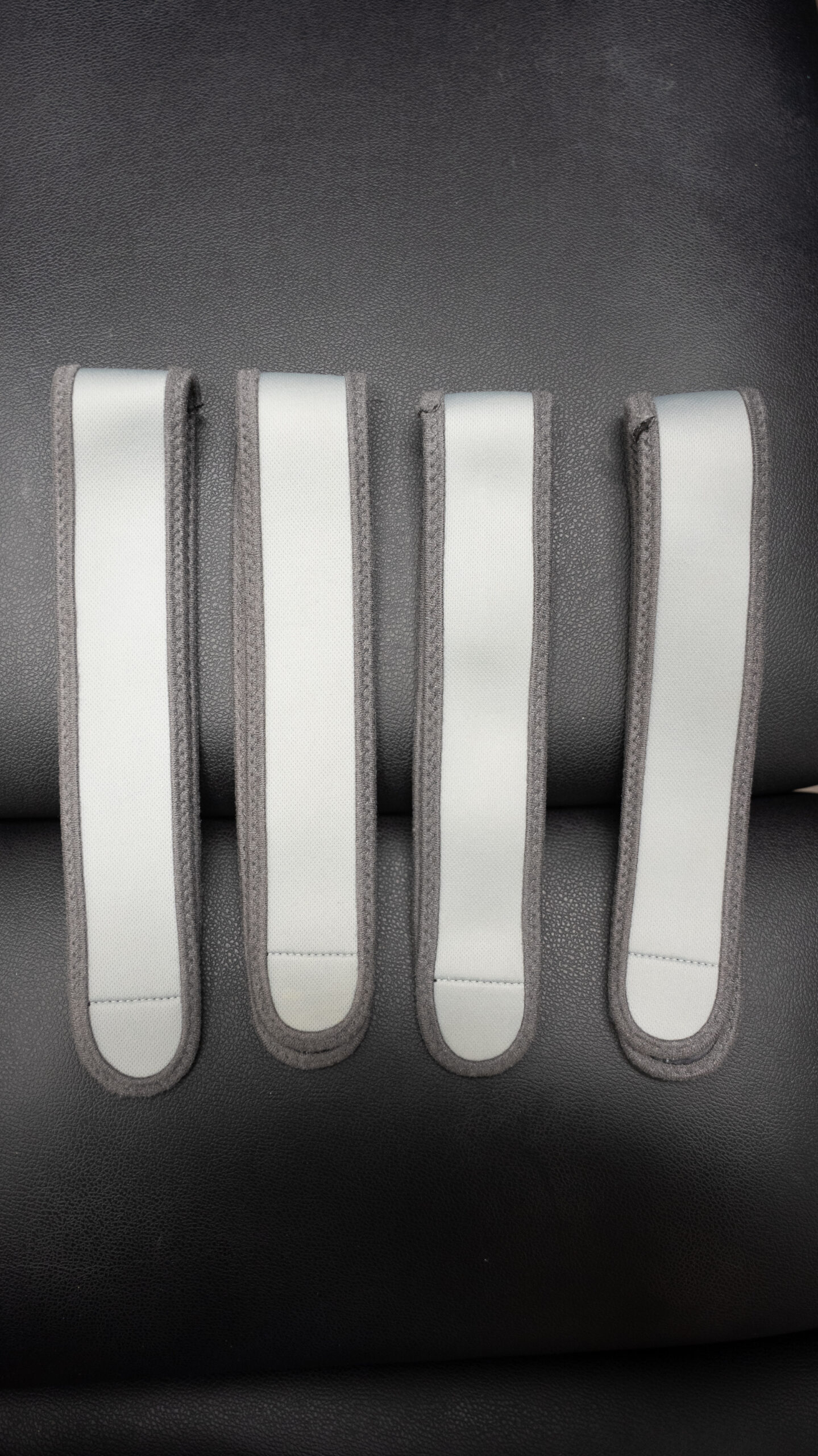 Inmode EvolveX medium straps front side close-up