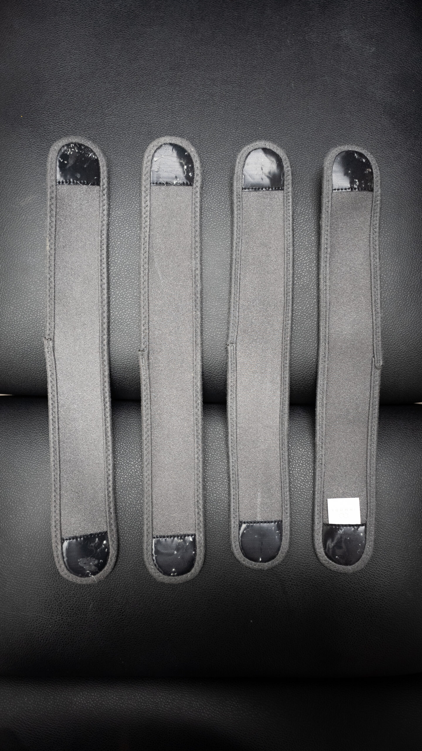 EvolveX small straps close-up