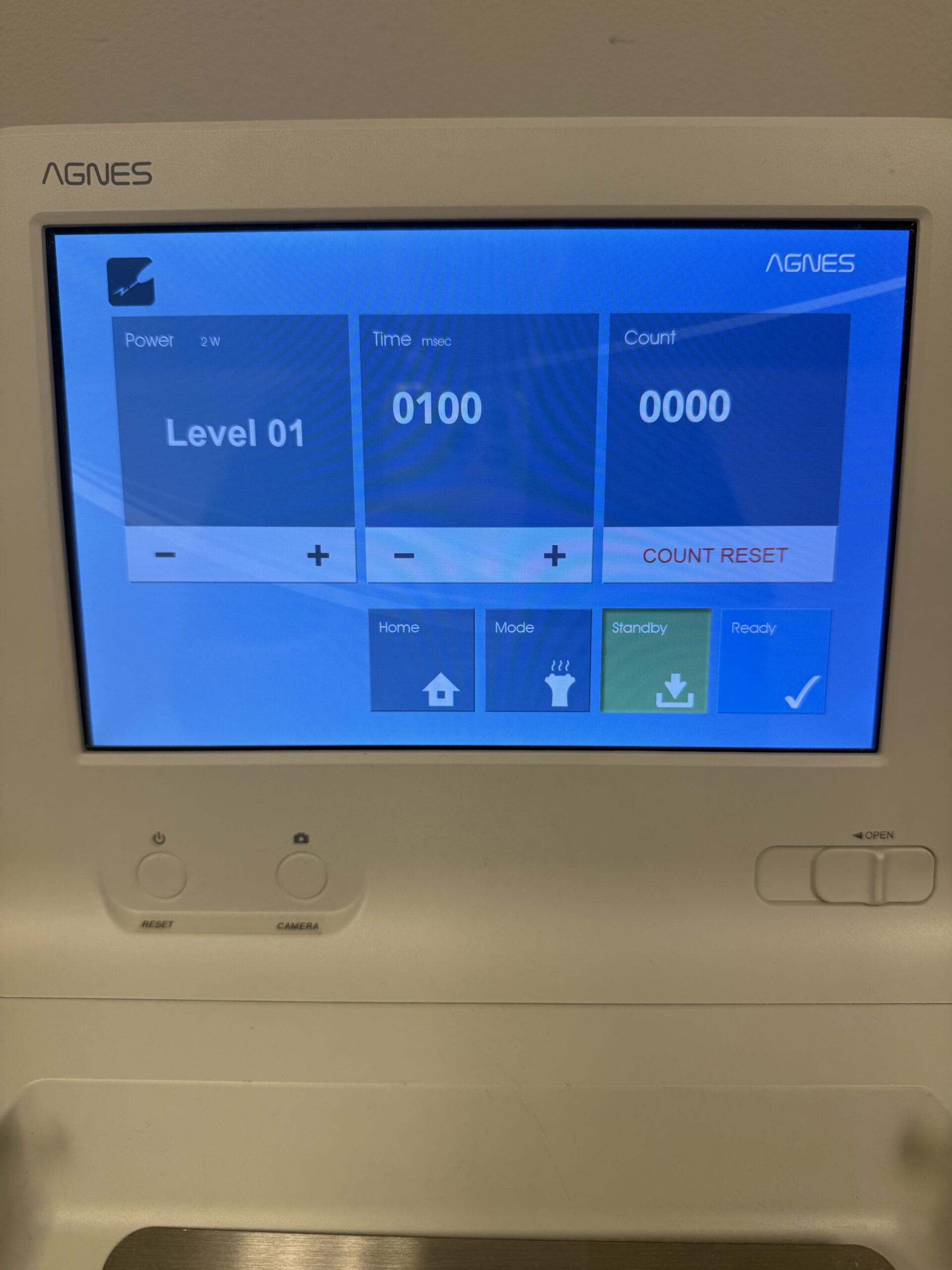 AMP Agnes RF Microneedling screen