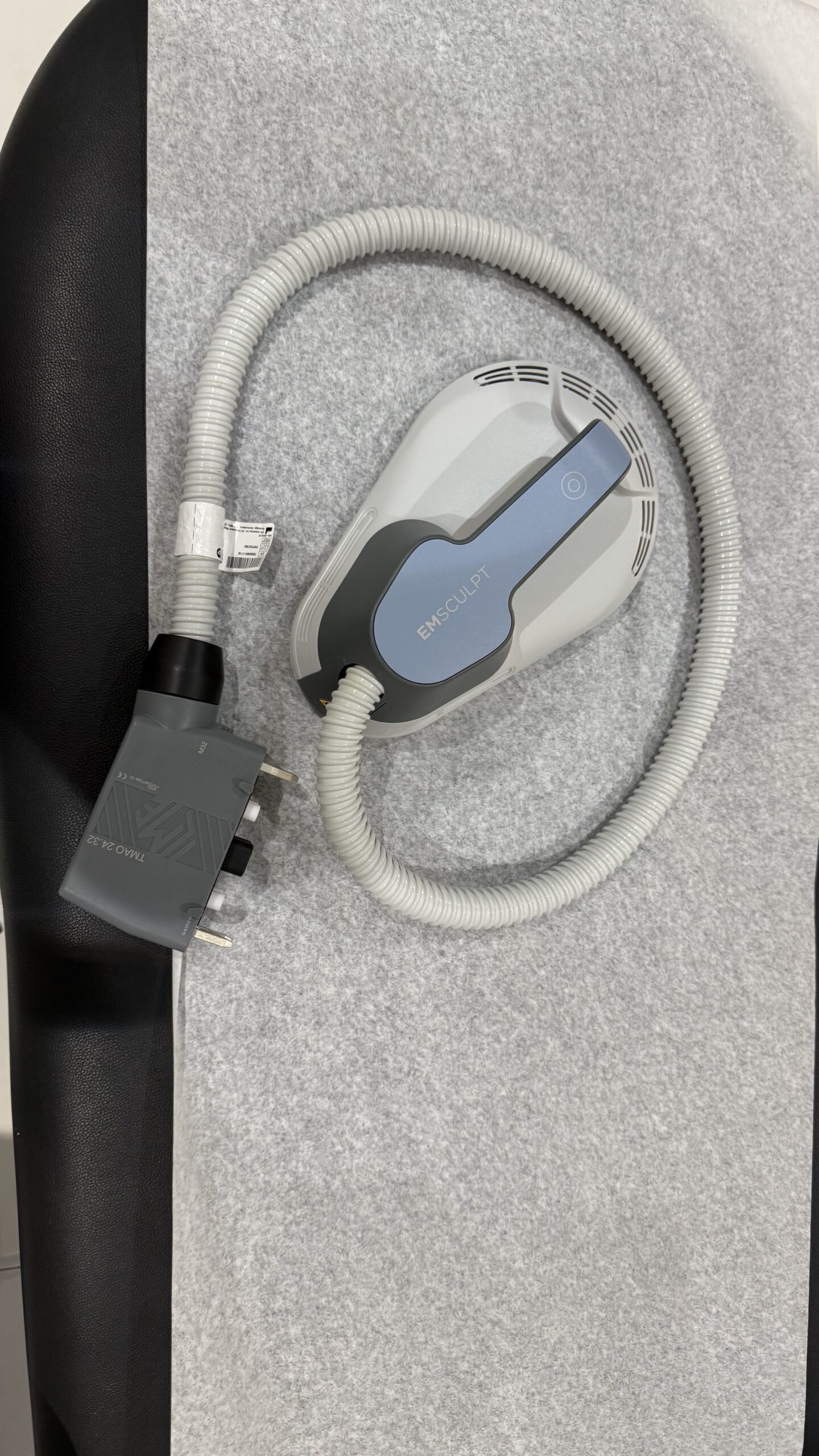 BTL Emsculpt handpiece top view