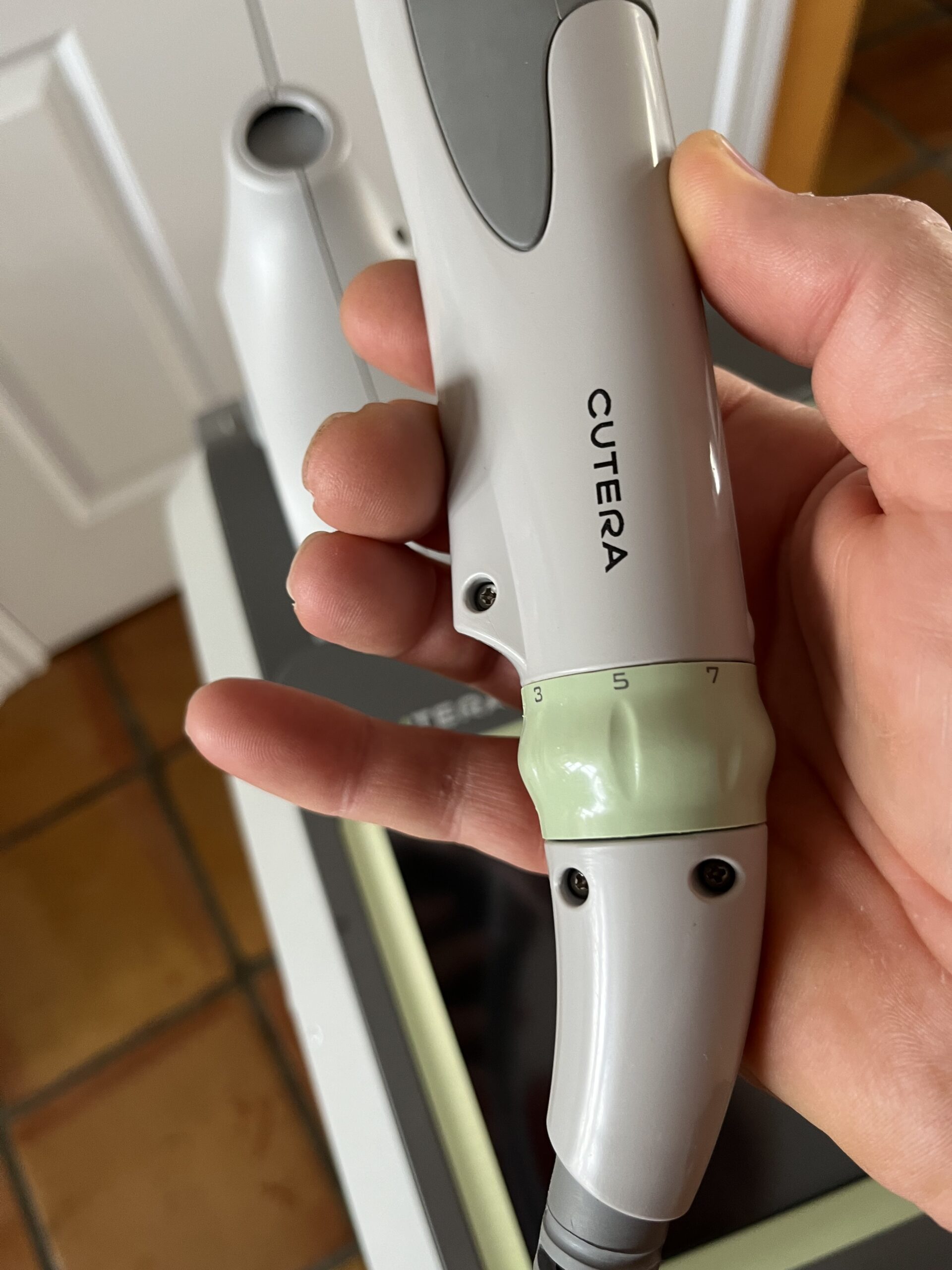 2023 Cutera Xeo + Laser Genesis, Prowave LX & Limelight for Sale - Image 25