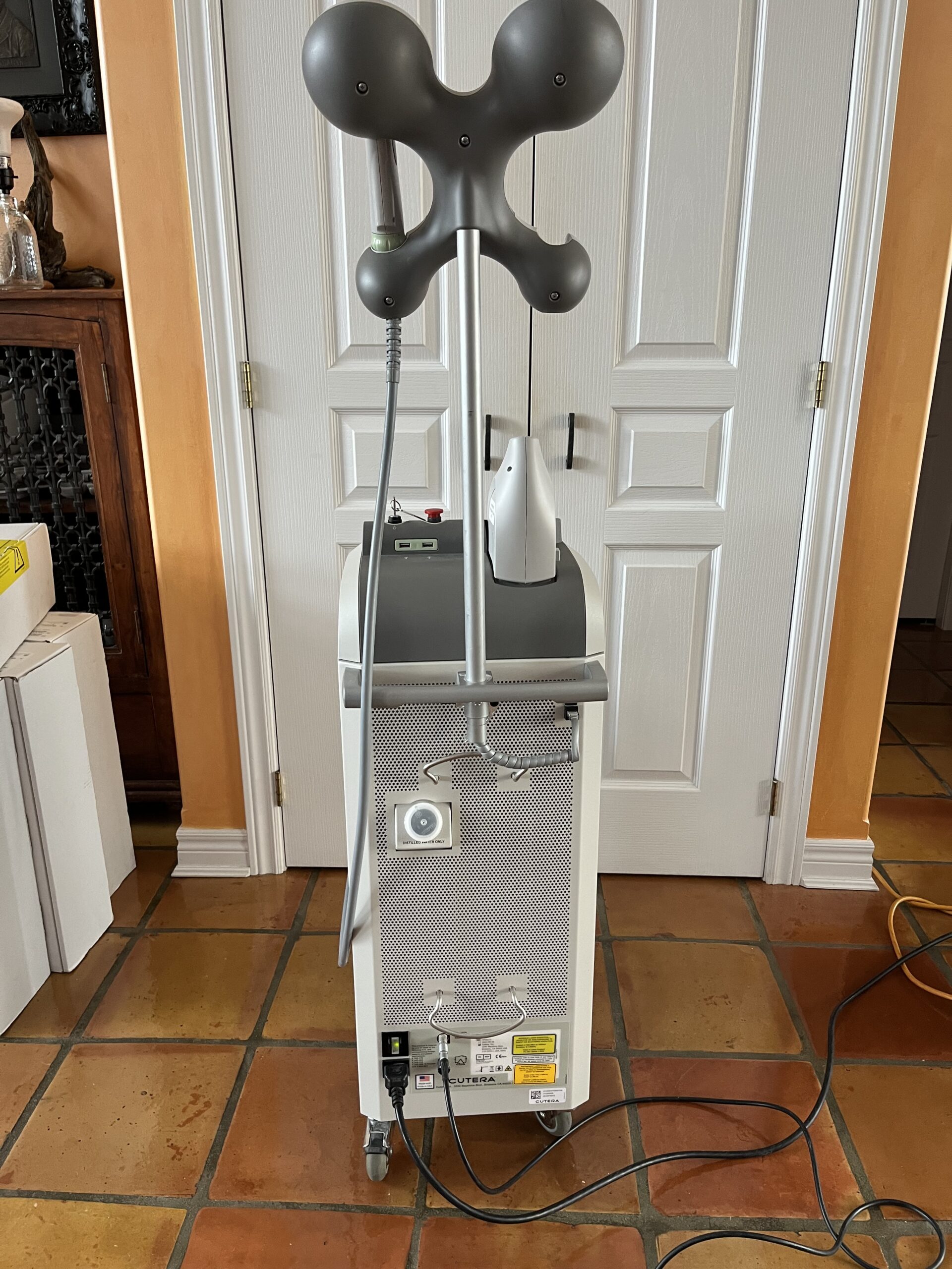 2023 Cutera Xeo + Laser Genesis, Prowave LX & Limelight for Sale - Image 6