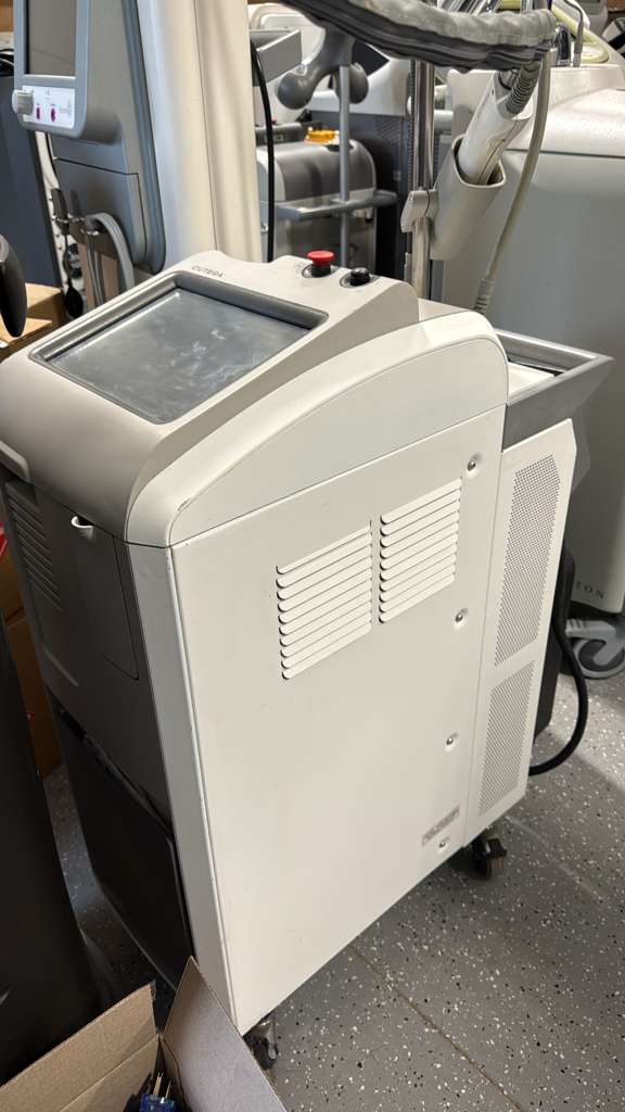 2016 Cutera Excel HR 1064nm + 755nm For Sale + Warranty - Image 3
