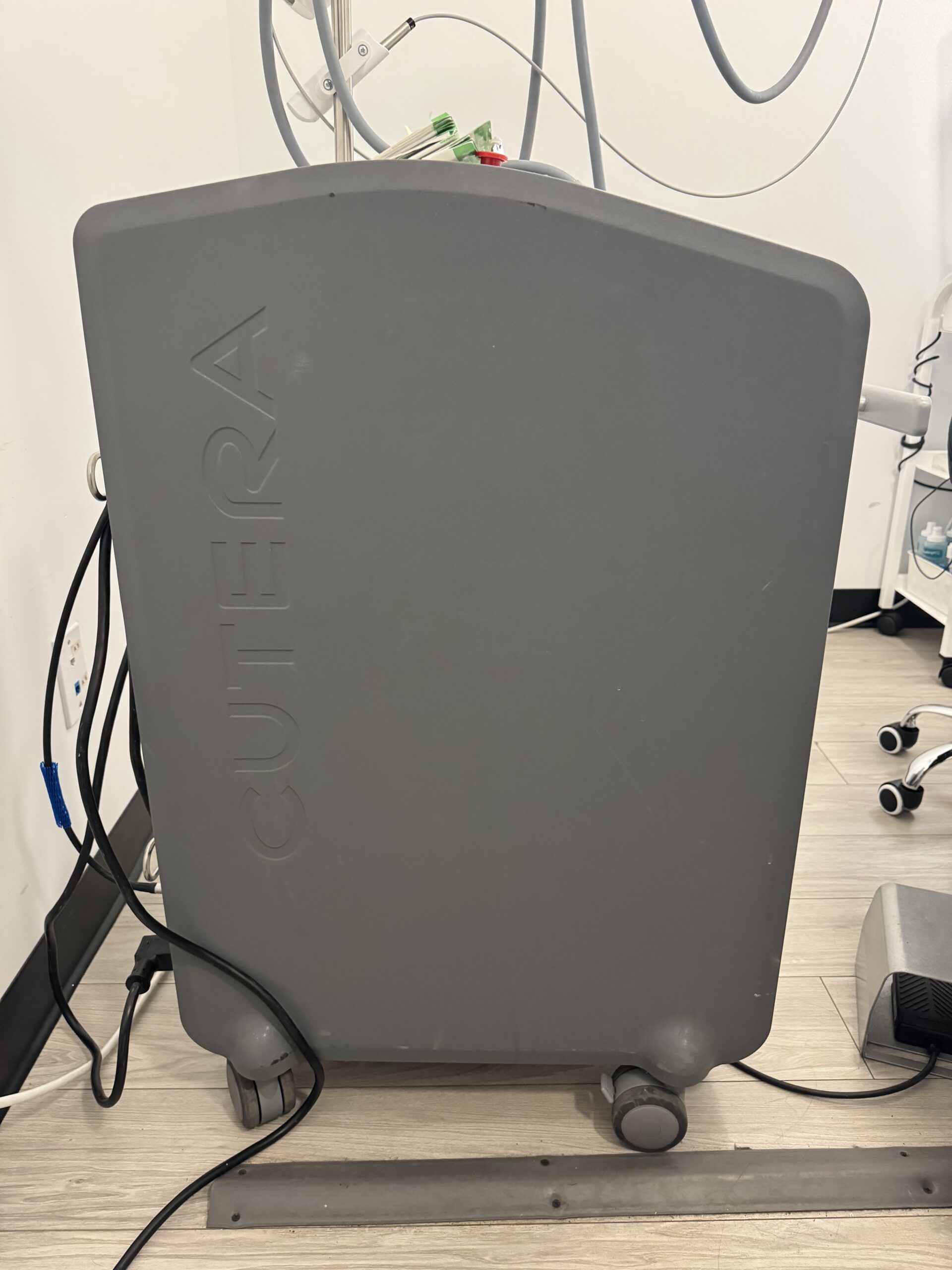 2024 Cutera Excel V Plus - Refurbished - Image 4