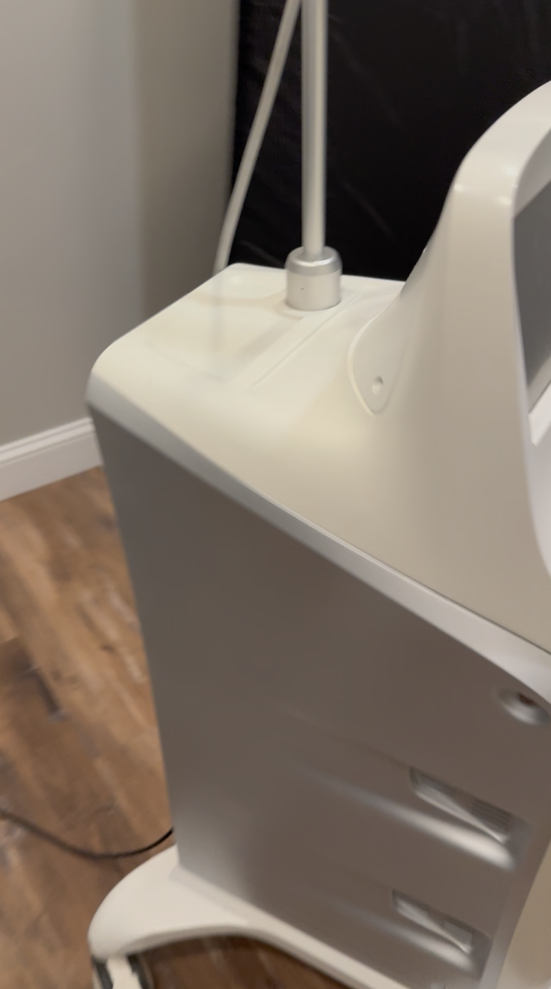 Cartessa Virtue RF For Sale left side view RF microneedling device