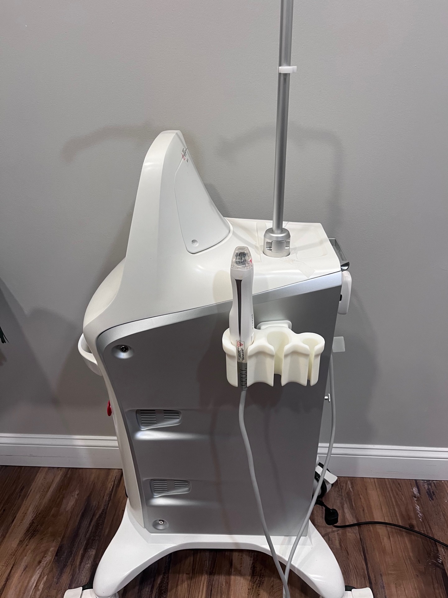 Cartessa Virtue RF For Sale right side view RF microneedling system