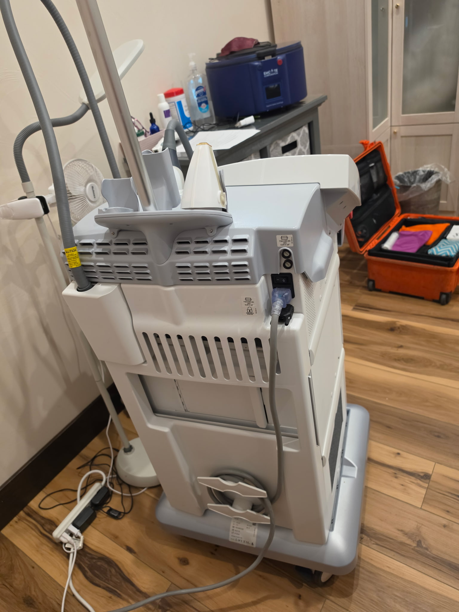 2019 Cynosure Vectus Diode Laser For Sale + New Handpiece - Image 5