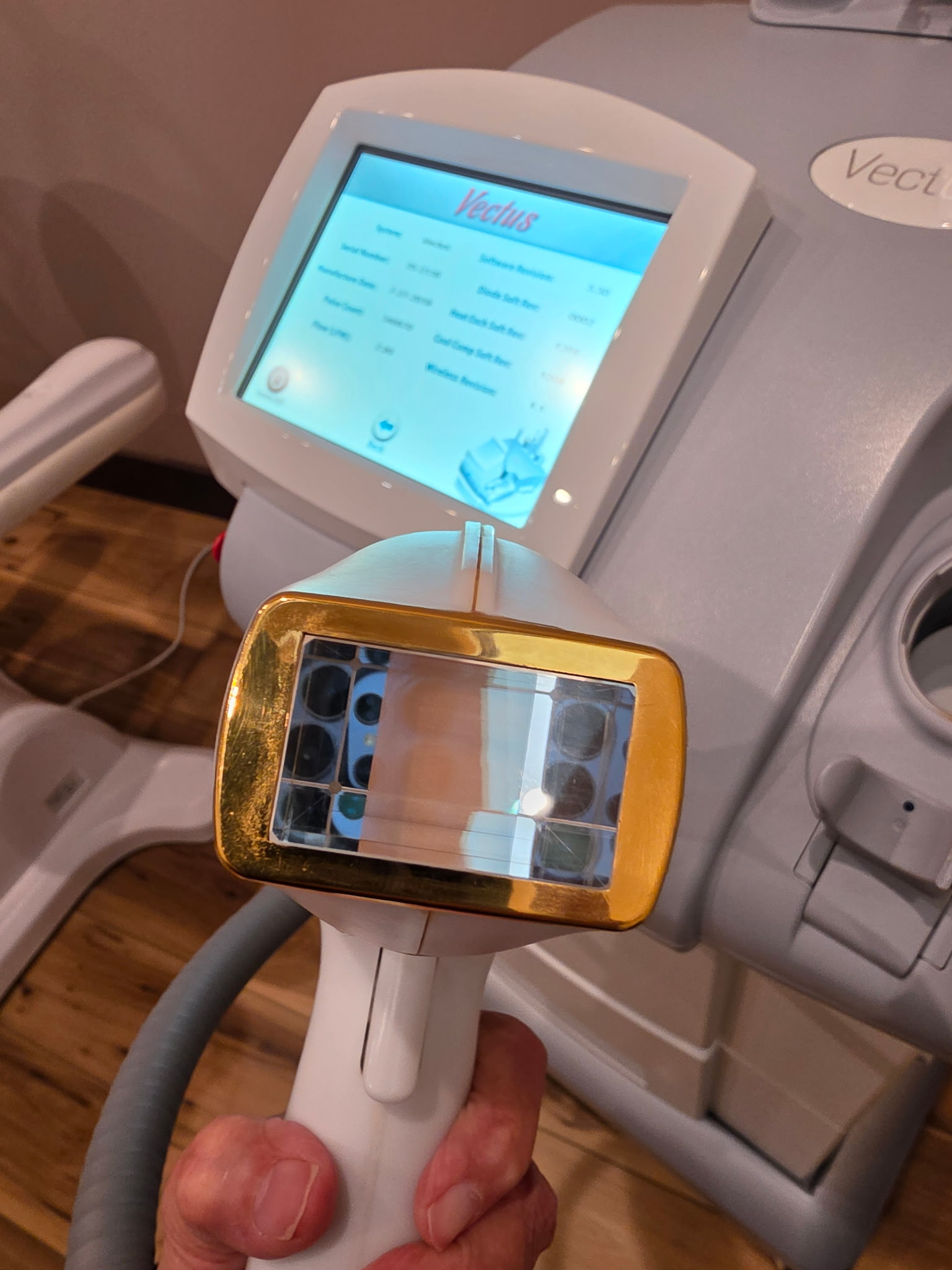 2019 Cynosure Vectus Diode Laser For Sale + New Handpiece - Image 19