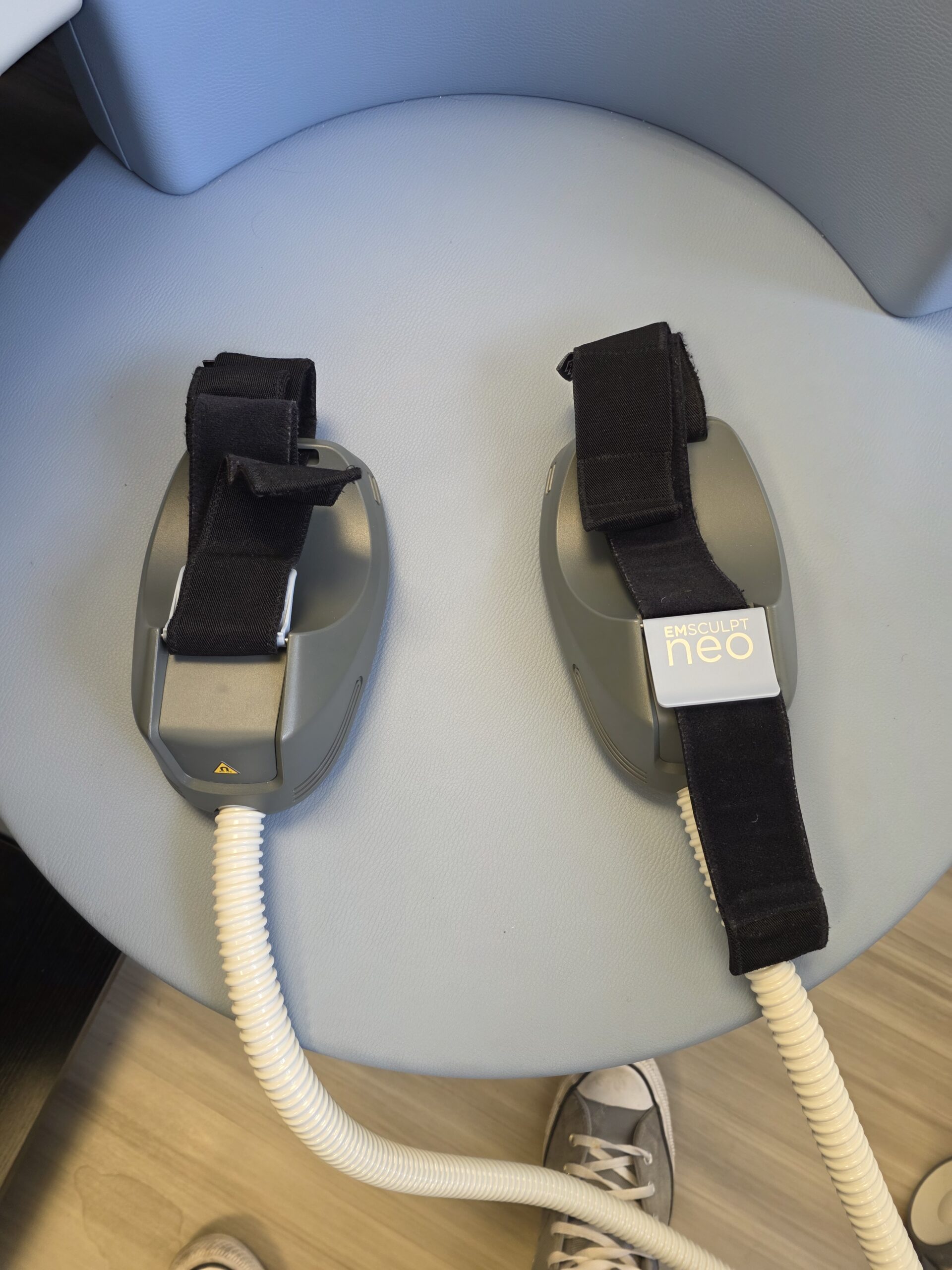 Emsculpt Neo small paddles with straps