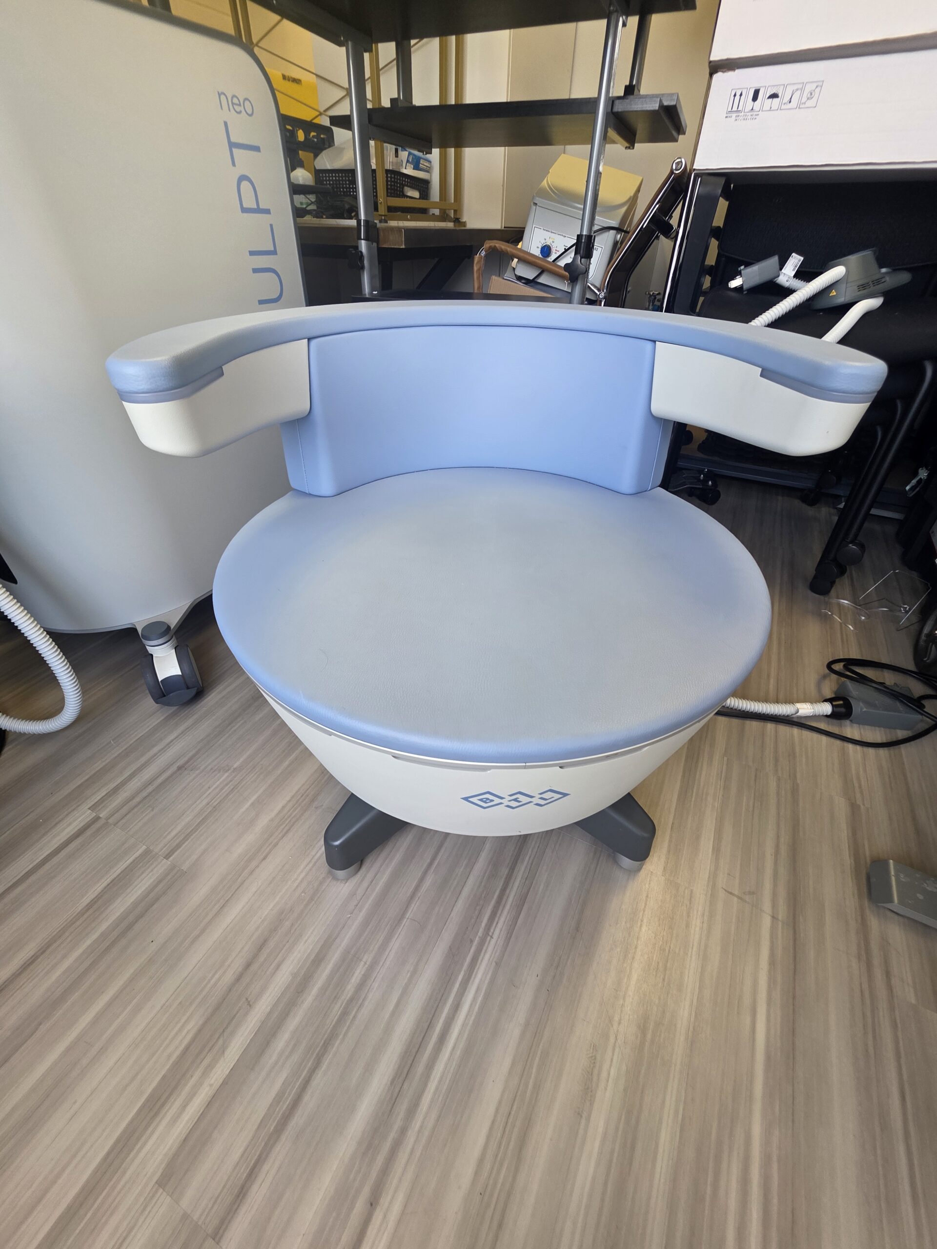 2021 Emsella Chair front view