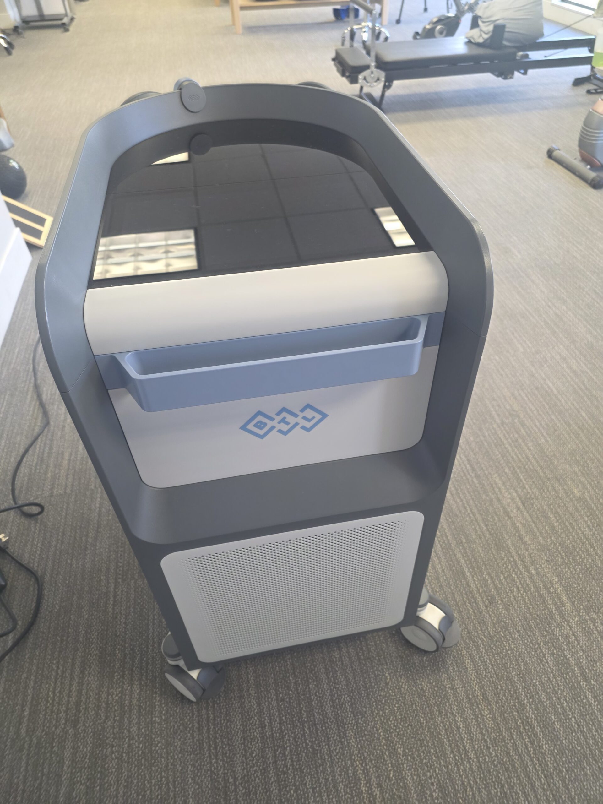 Emsculpt Neo powered off