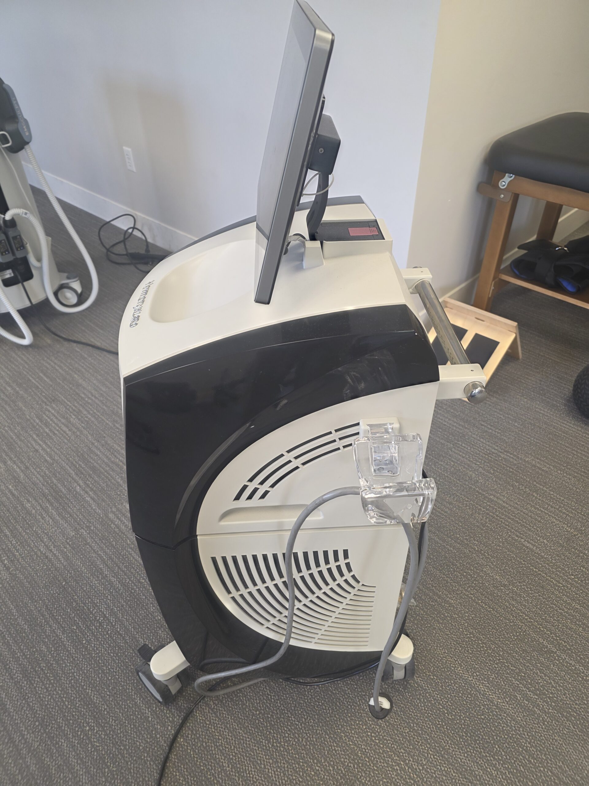 Harmony XL Pro angled right side