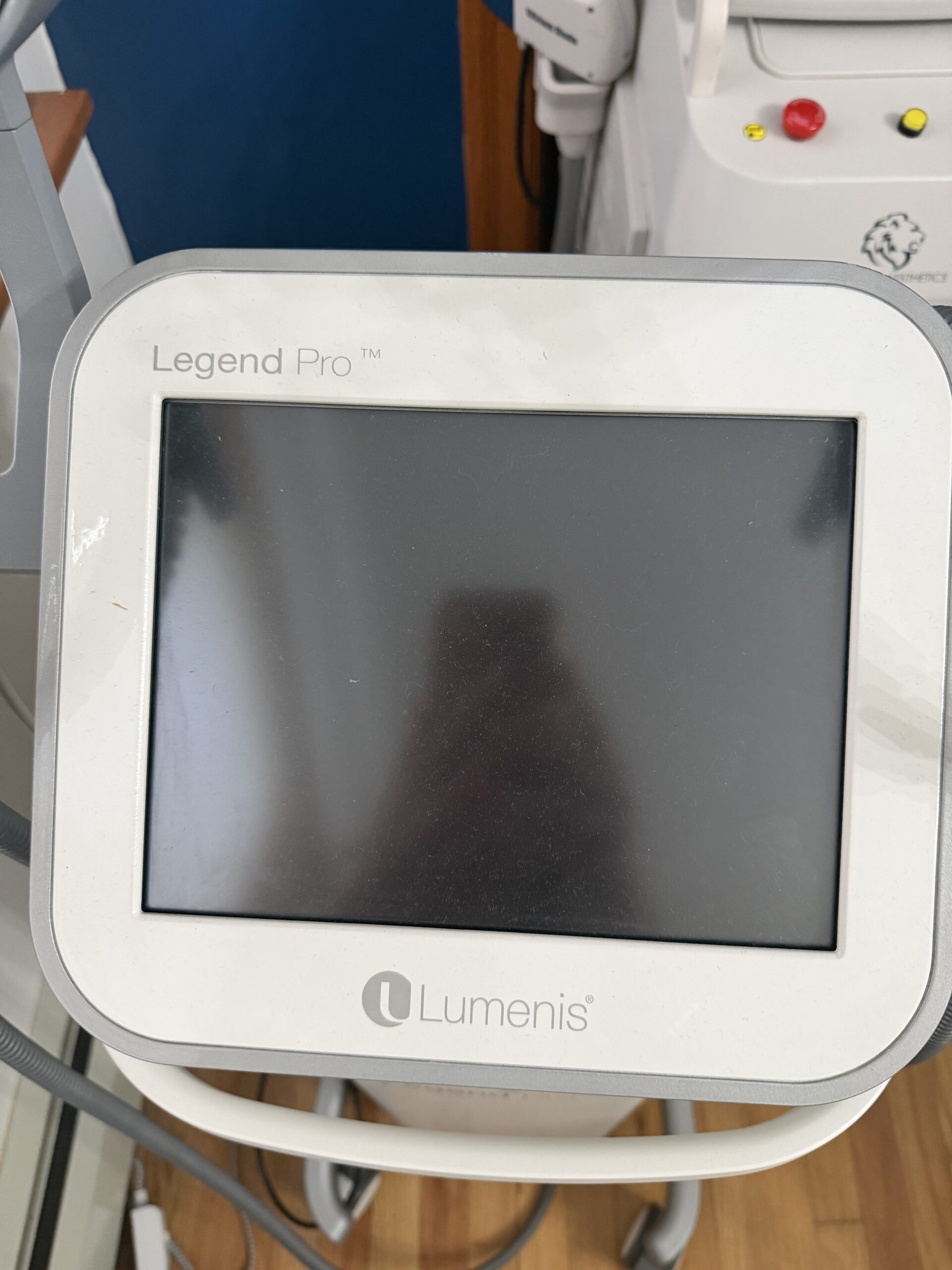 2022 Lumenis Legend Pro For Sale + 4 Handpieces - Image 6