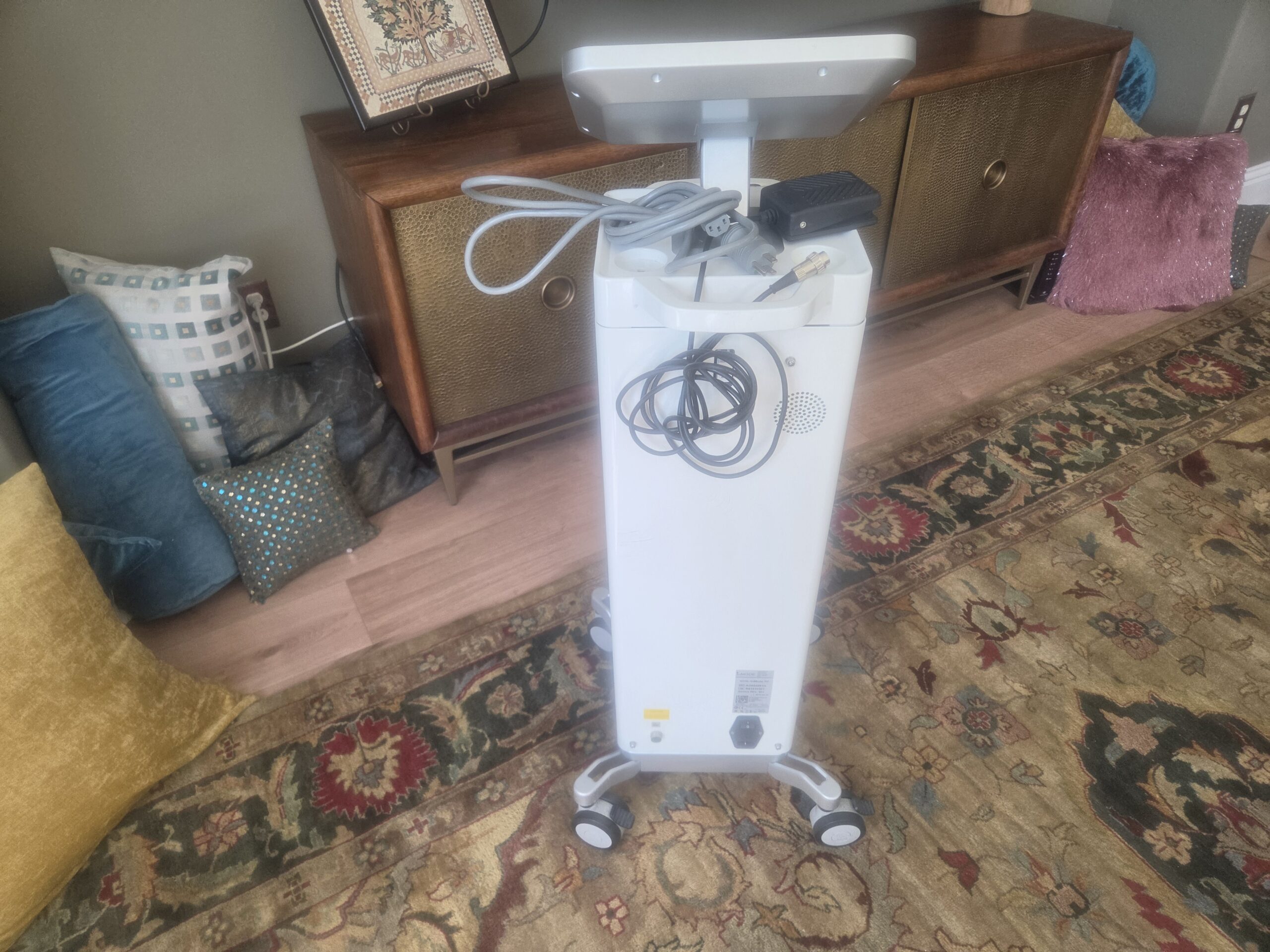 2019 InMode EmbraceRF with FaceTite & AccuTite For Sale - Image 5