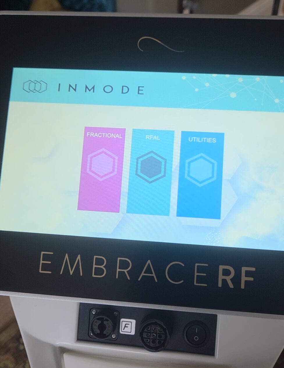 2019 InMode EmbraceRF with FaceTite & AccuTite For Sale - Image 9